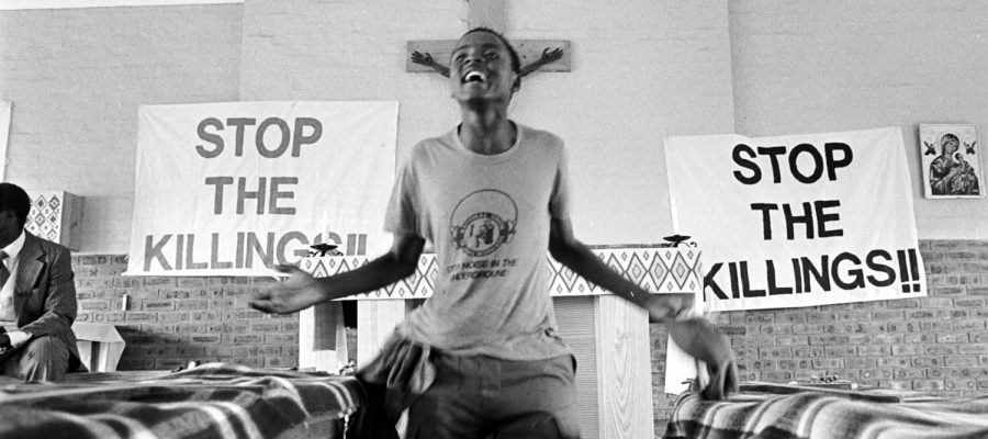 Funeral of two youth abducted and killed in the Natal War. 
Mpophomeni. KwaZulu Natal. 1987.